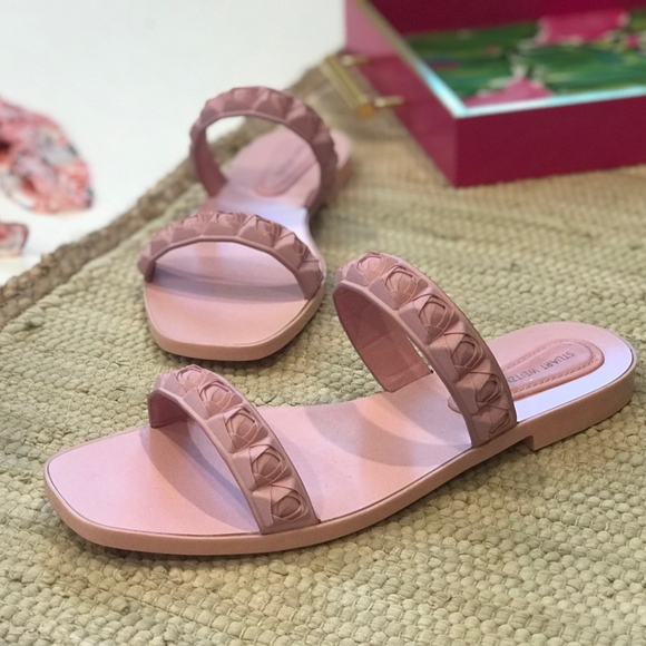 pink rubber sandals